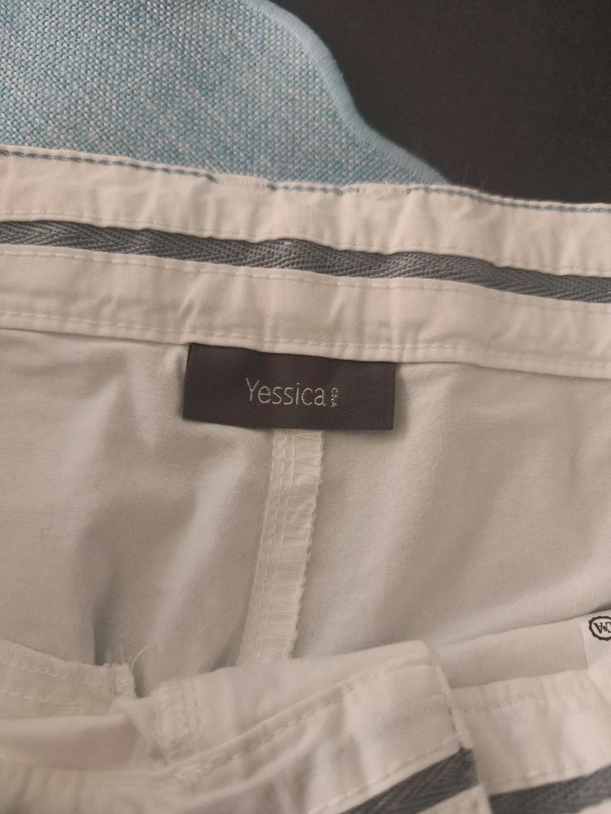 Pantalon blanc en super état – photo 3